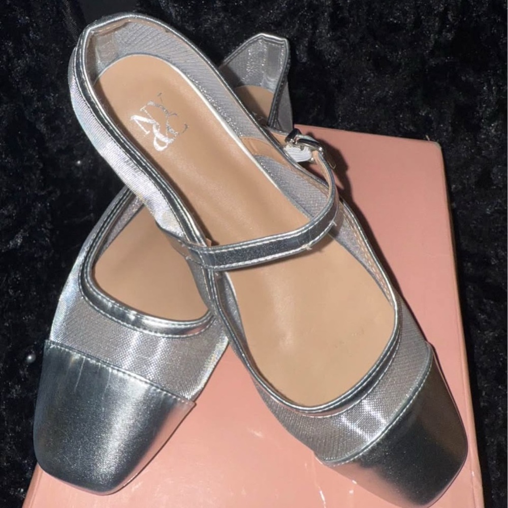 NY&C | Silver Women’s Flats Ballet Shoes | Size : 10 | $19 | NWOT